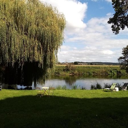 Garennes-sur-Eure Havre De Paix Au Bords De L'Eure - Divers Hebergements מראה חיצוני תמונה