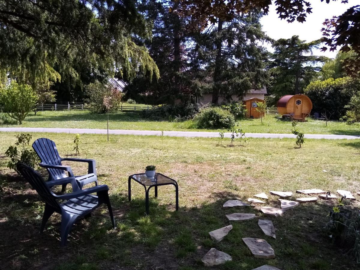 Garennes-sur-Eure Havre De Paix Au Bords De L'Eure - Divers Hebergements מראה חיצוני תמונה