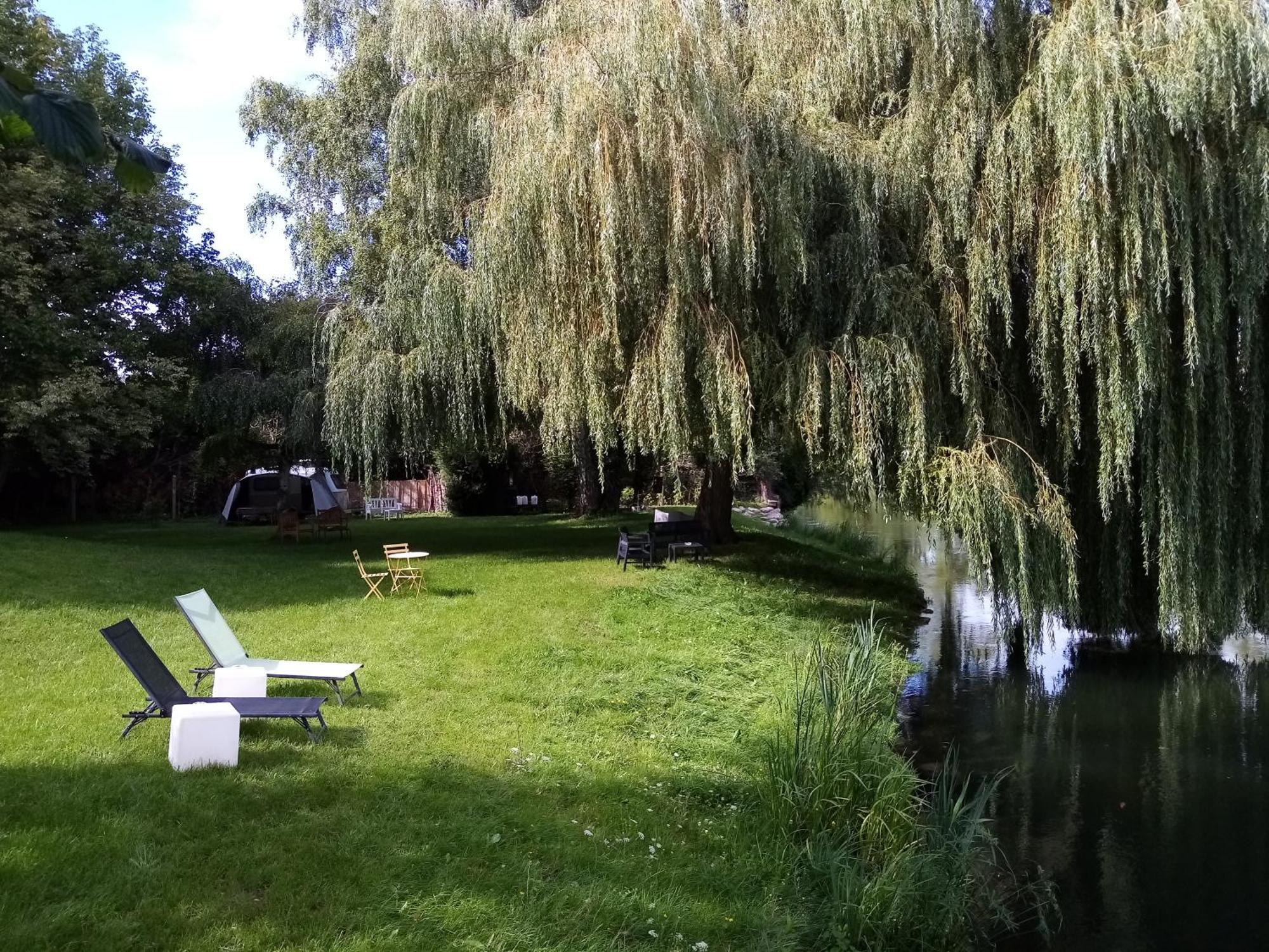 Garennes-sur-Eure Havre De Paix Au Bords De L'Eure - Divers Hebergements מראה חיצוני תמונה